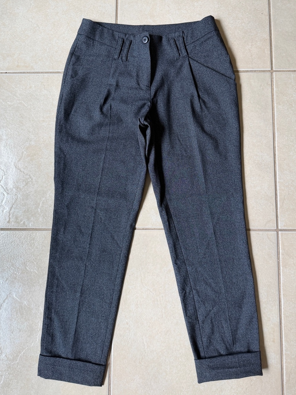 Cahelon Dark Gray Plaid Pleated Trousers Women’s S  Cuffed Dress Pants